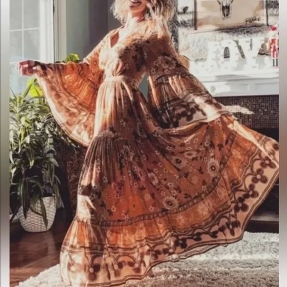 Spell & the Gypsy Buttercup gown - Picture 9 of 9